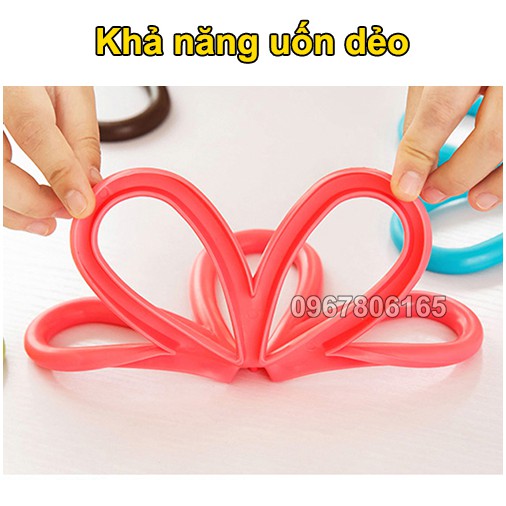 Tấm lót nồi hình hoa - Miếng lót nồi cách nhiệt silicone dày dặn chống trượt