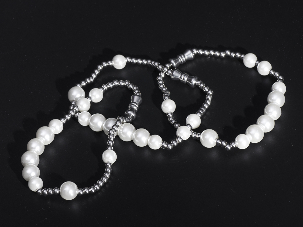 Vòng Tay Đính Ngọc Trai Chất Liệu Thép Titan Phong Cách Hiphop