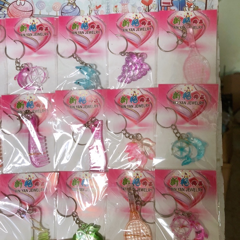 Vỉ 20 bộ dây chuyền đeo cổ -trang sức đồ chơi cho bé