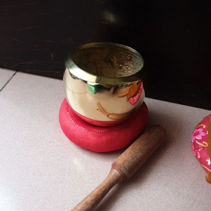 Chuông VN, mõ lõi mít đặc biệt tiếng êm dùi bọc cao su đk 9cm, 10cm