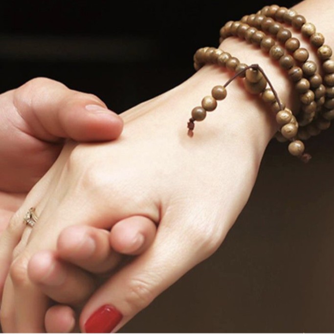 Vòng tay trầm hương 108 hạt - Lắc tay trầm hương 108 hạt - Vàng bạc Khải Khải