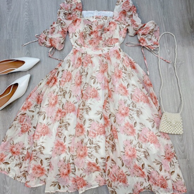 Váy hoa bồng công chúa
