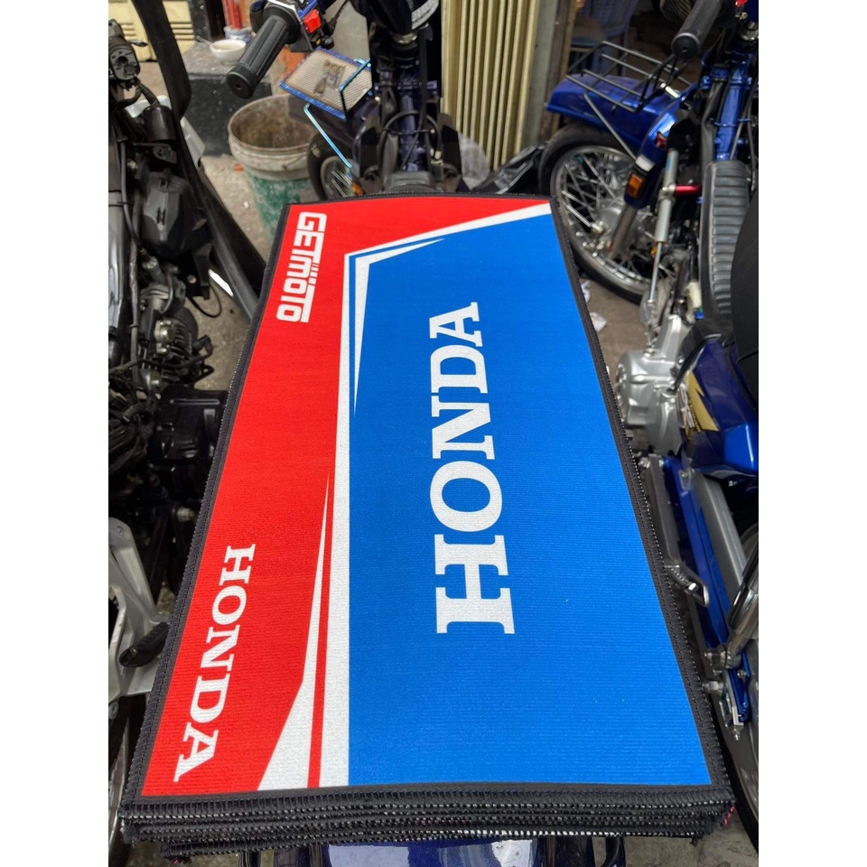 THẢM CAO SU LÓT TRƯNG BÀY XE MÁY SIÊU BỀN ĐẸP