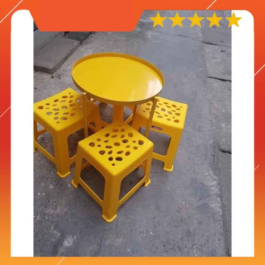 VUA GIA RE Bàn trà chanh tròn xếp gọn
