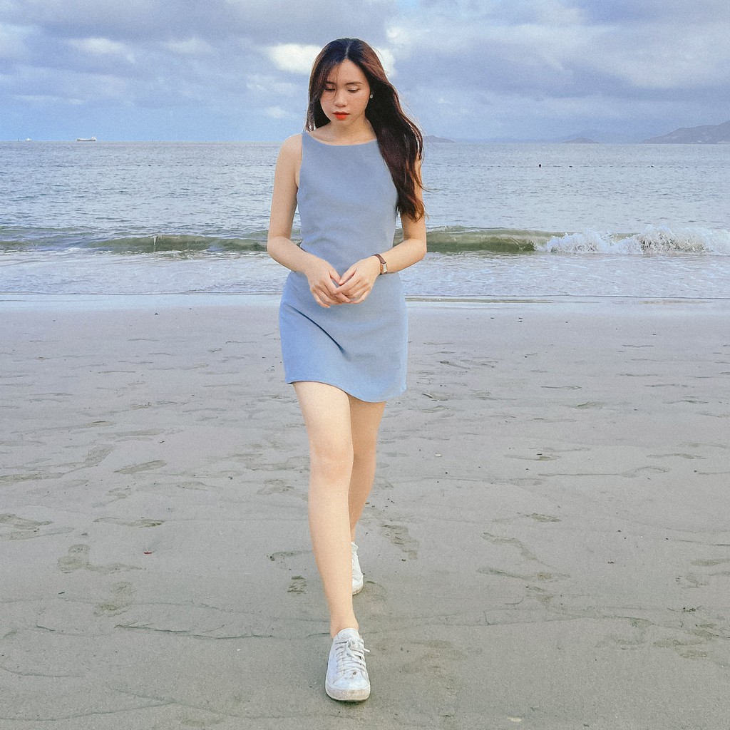 Váy 2 dây Fabric Holic xanh trơn