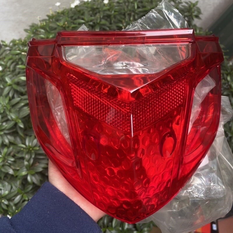 Ốp hậu đèn đuôi đỏ wave 50,100,110cc hàng dày đẹp