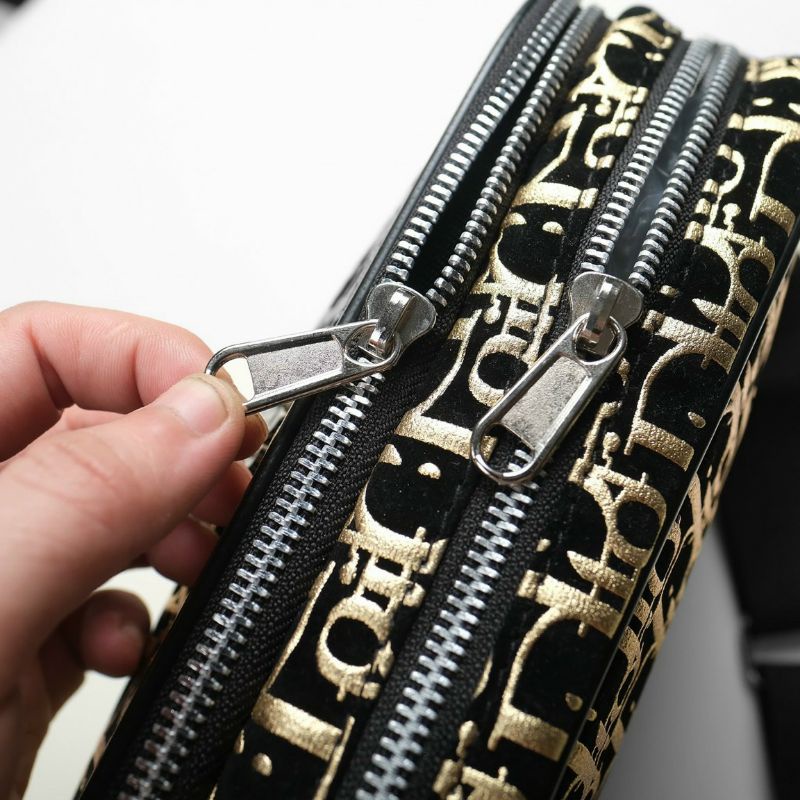 TÚI DIOR VUÔNG NĂNG ĐỘNG