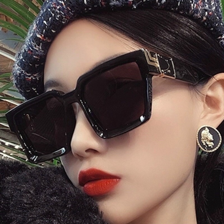 Kính Mắt Vuông Gọng To