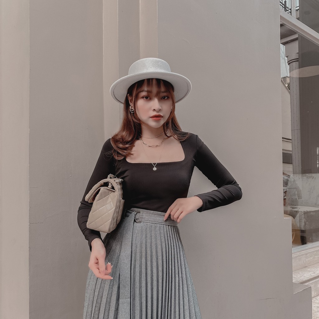 Áo MiMi cổ tam giác cách điêu Leila