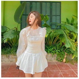 ĐẦM TRẮNG DẬP VOAN NƠ VAI