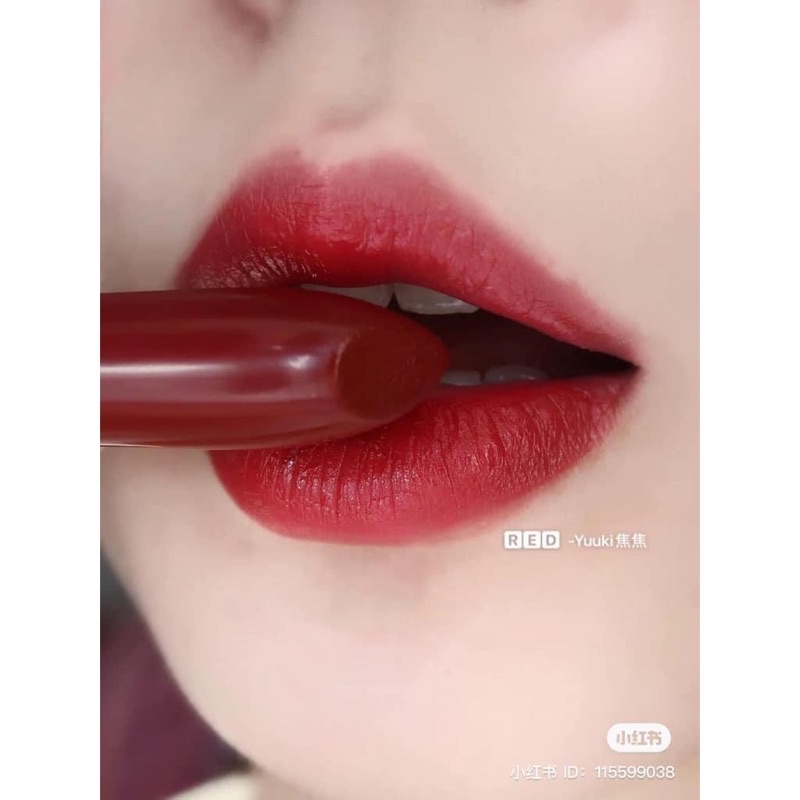 M.A.C - SON THỎI MÀU ĐỎ THUẦN SIÊU TÔN DA