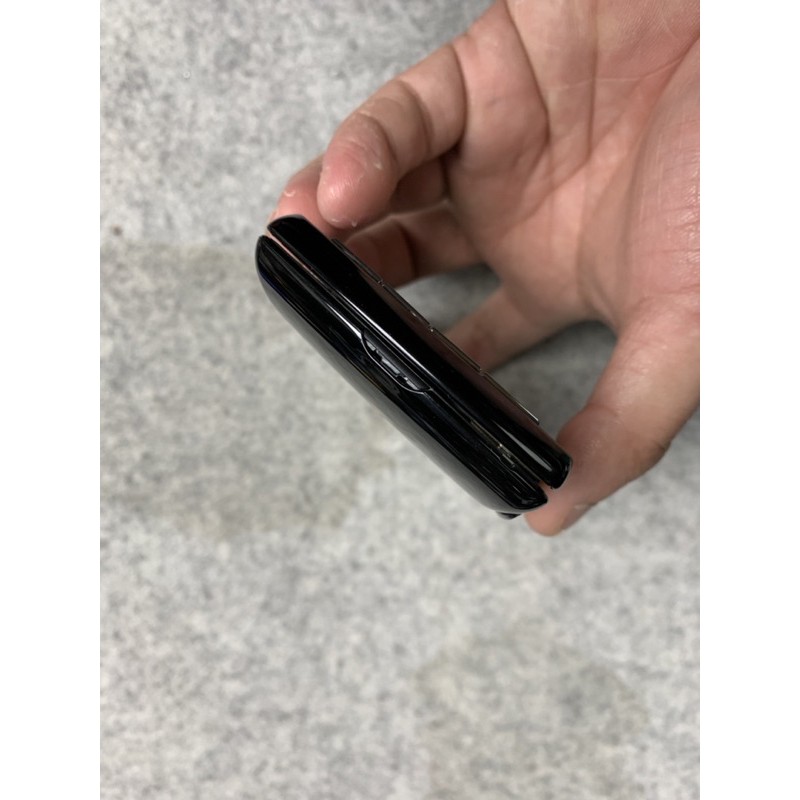 Điện thoại chơi game sony ericsson play R800i chính hãng