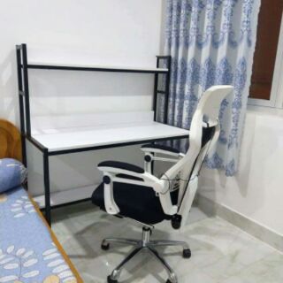 Bàn làm việc