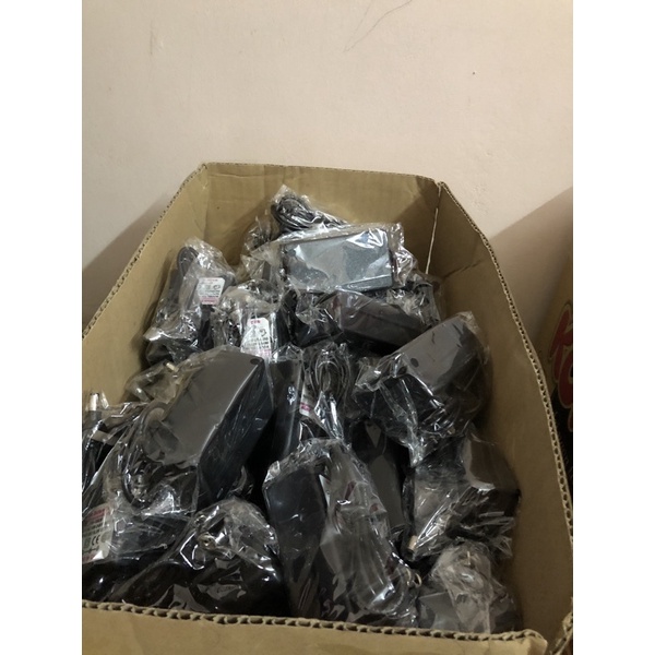 Sạc 4S 16.8V 2A dùng cho pin Li-ion, sạc máy khoan có đèn báo đầy.