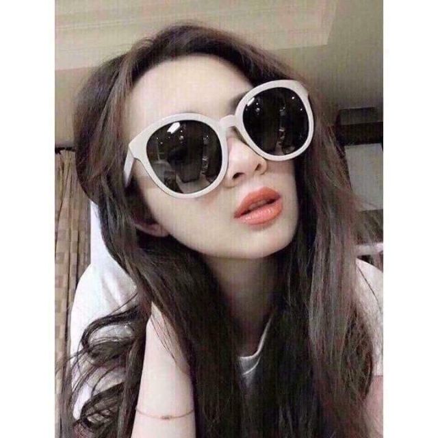 Kính V viền trắng