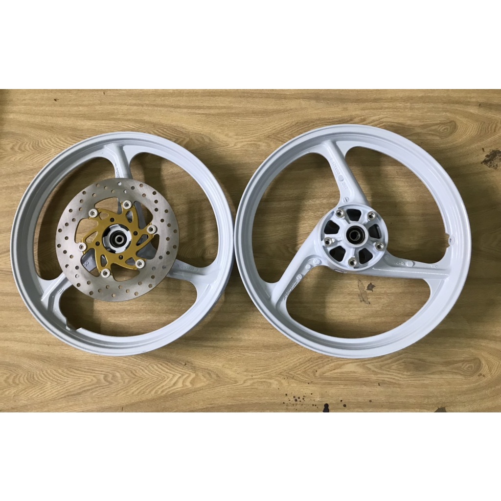 MÂM ĐÚC 3 CÂY EXCITER 150 BẢN 1.4 VÀ 1.6 GẮN ZIN THEO XE KHÔNG CHẾ CHÁO