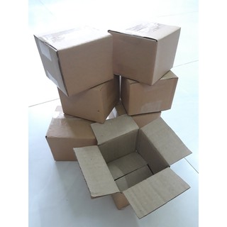 50 hộp10x10x08 (dài x rộng x cao)