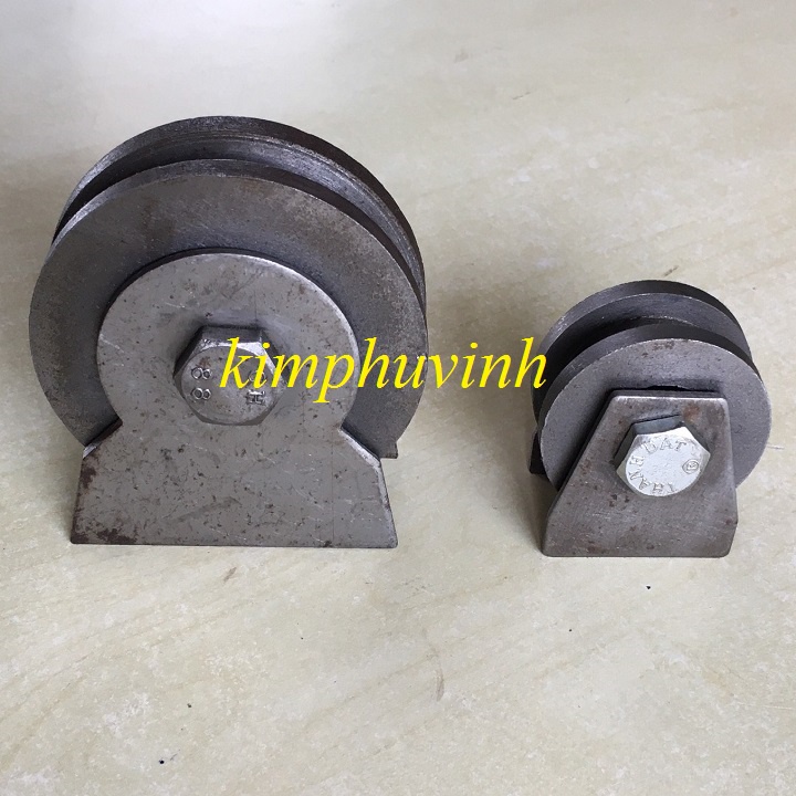 01 CÁI - 50MM BÁNH XE RÃNH U - BÁNH XE CỬA LÙA RAY U
