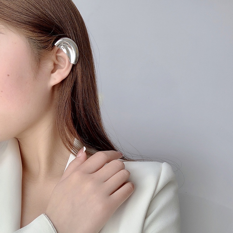 Khuyên tai dạng kẹp hình nhện đính đá phong cách punk độc đáo cá tính