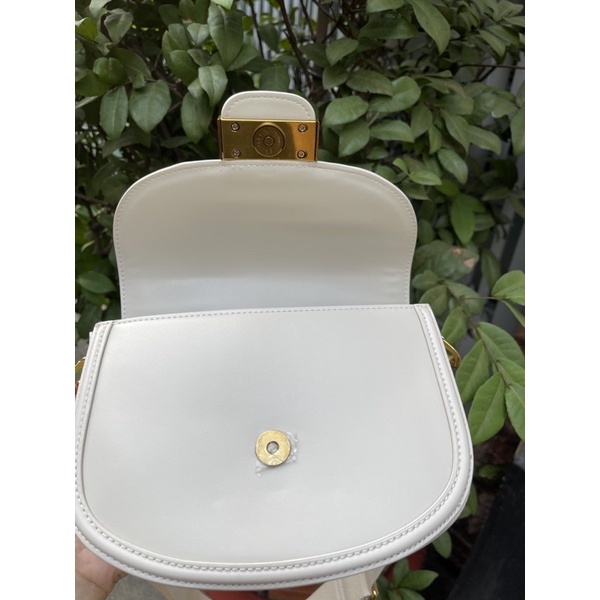 Túi móng ngựa ck