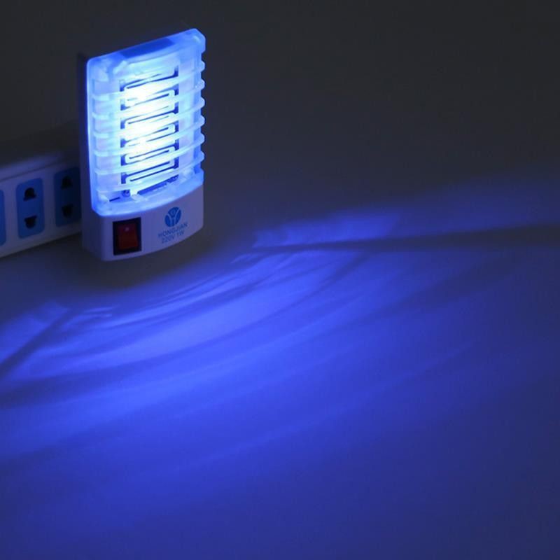 Đèn ngủ LED bắt muỗi tiện lợi, tiết kiệm điện