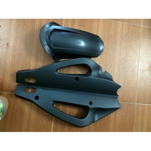 Ốp gắp chắn bùn exciter 150