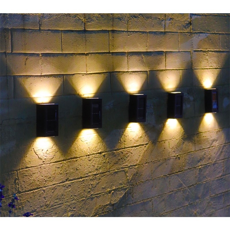 Đèn LED thông minh chống nước sử dụng năng lượng mặt trời
