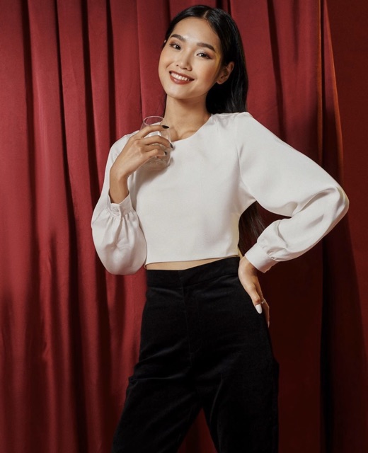 Áo hở lưng buộc nơ Dottie