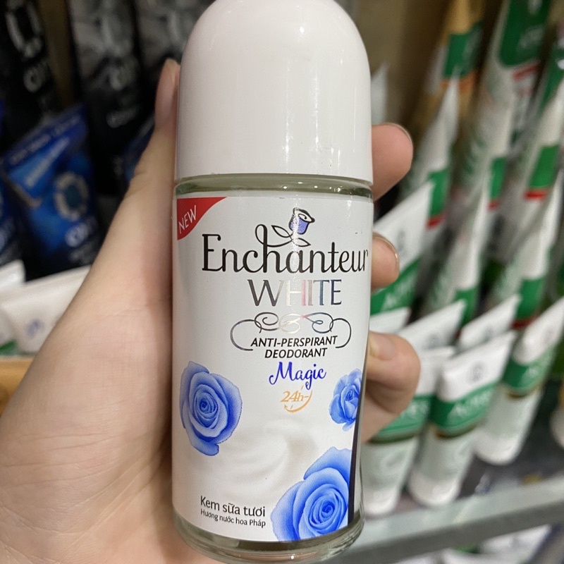 Lăn khử mùi trắng da Enchanteur White Magic chai 50ml