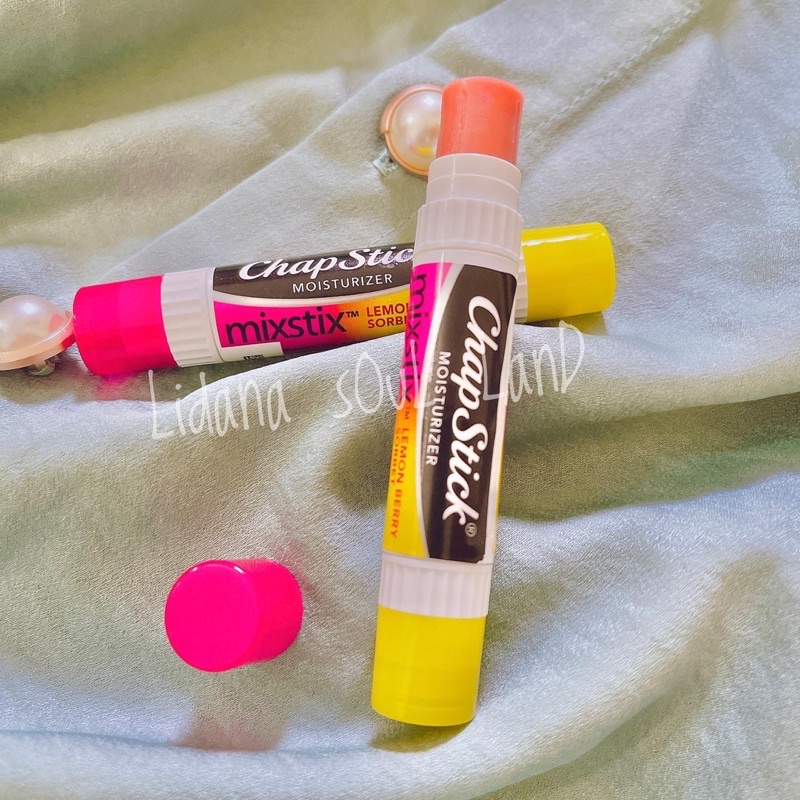 Son dưỡng 2 đầu mix mùi trái cây Chapstick của Mỹ