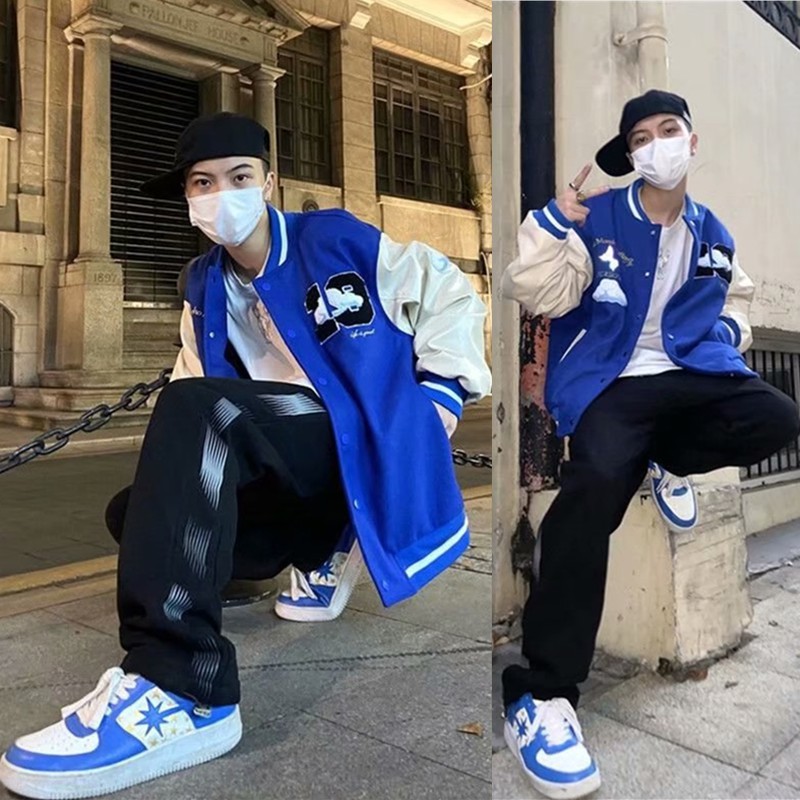 Áo khoác Varsity jacket màu xanh hot trend 2021