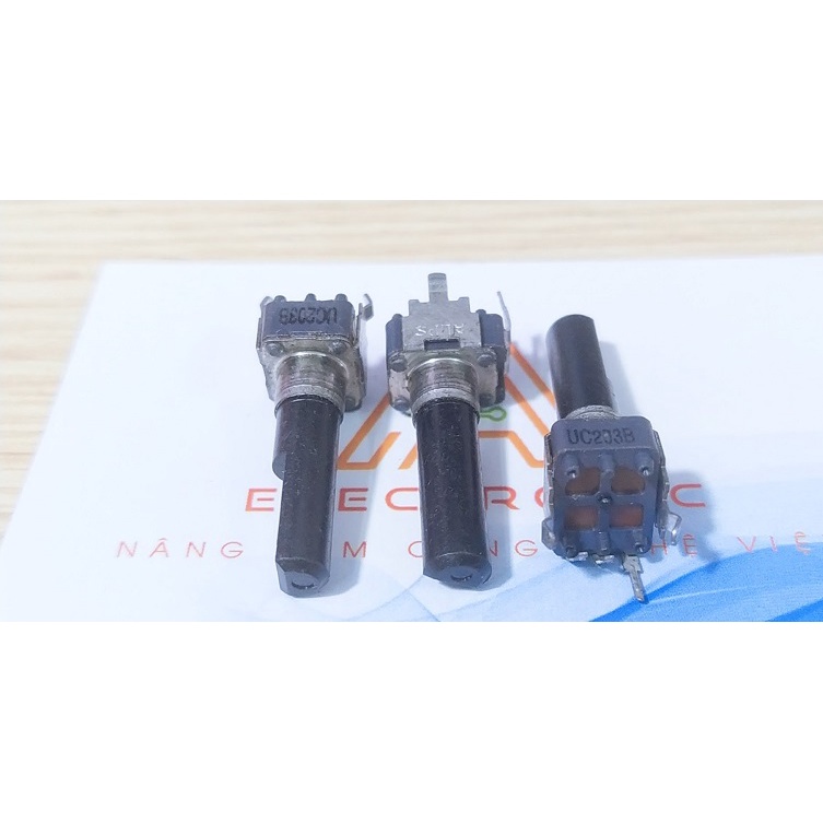 Chiết áp Nhật Bản ALPS UC203B B20K chiều dài 23mm RK-104