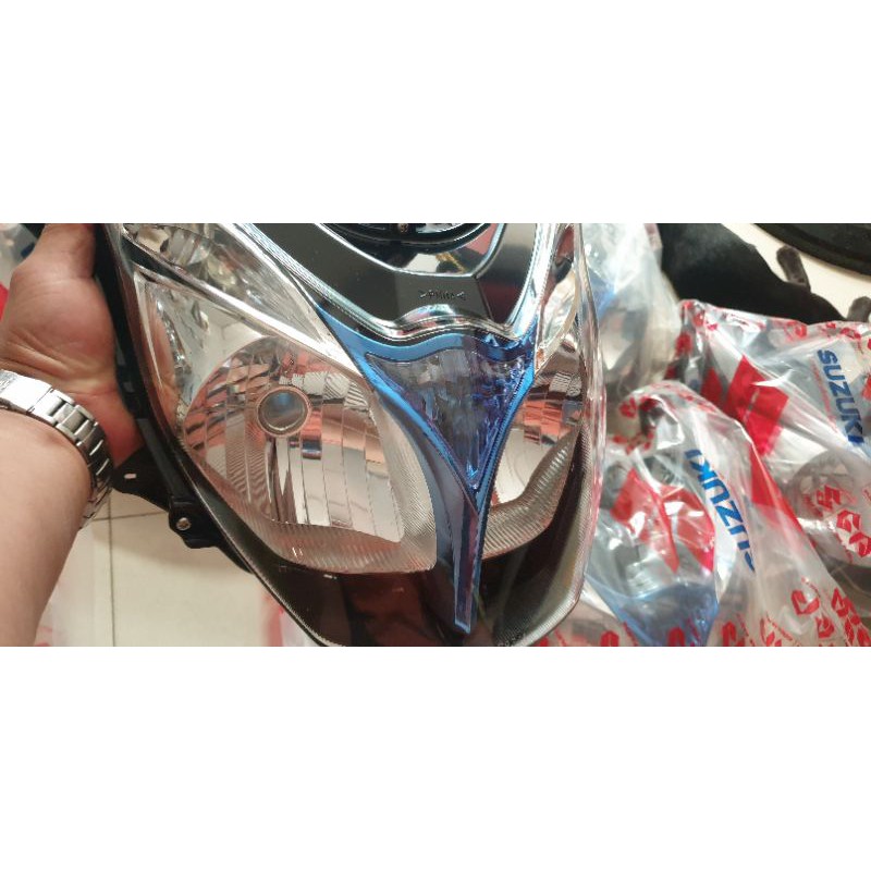 Đèn pha hai bóng Suzuki Hayate SS