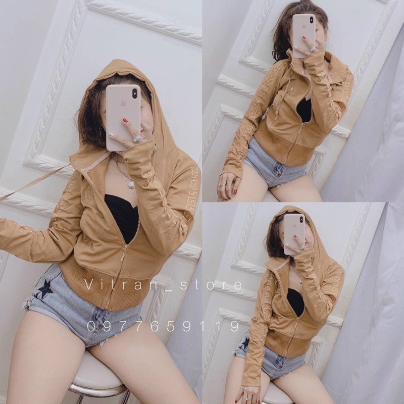 Áo khoác versace lửng thêu tay | BigBuy360 - bigbuy360.vn