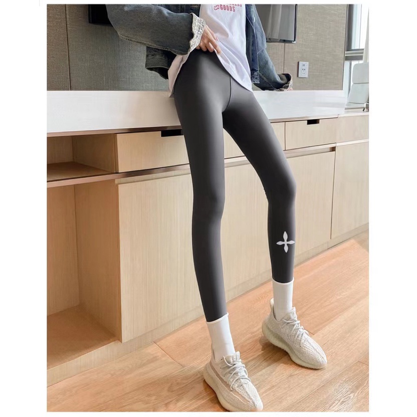 Quần Legging Lưng Cao Hoạ Tiết Da Cá Mập Thiết Kế Ôm Sát Tôn Dáng