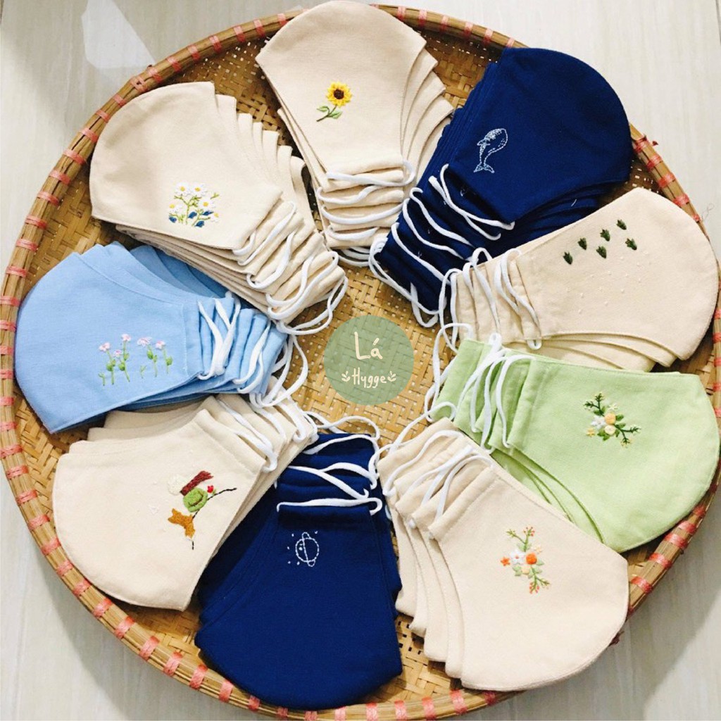 Khẩu trang linen thêu tay | BigBuy360 - bigbuy360.vn
