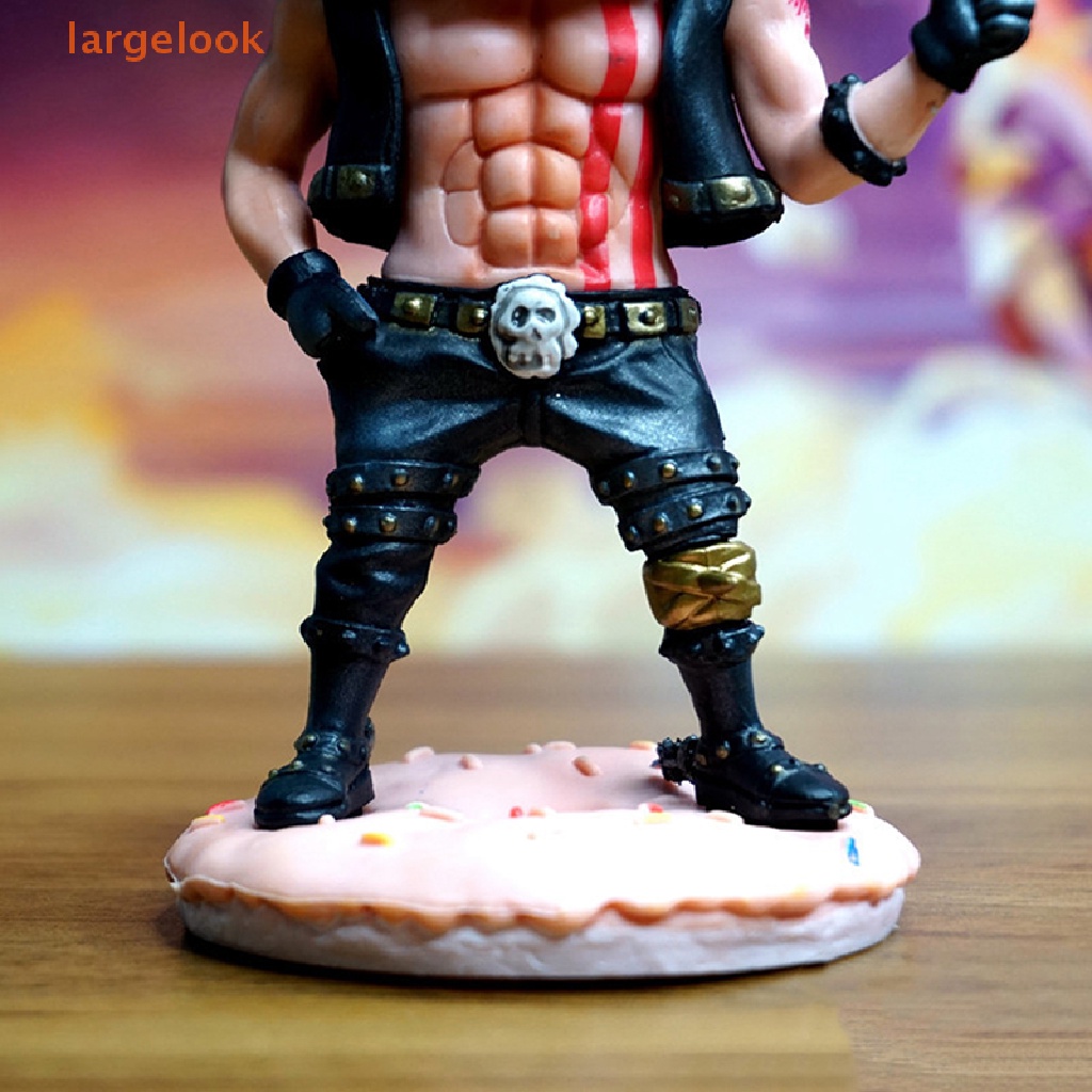 Mô Hình Nhân Vật Charlotte Katakuri Trong Phim Hoạt Hình One Piece