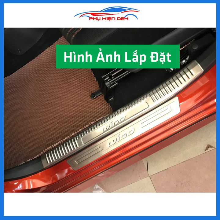 Bộ ốp bậc cửa trong ngoài nẹp bước chân Wigo 2018-2019-2020-2021 Inox chống trầy trang trí xe