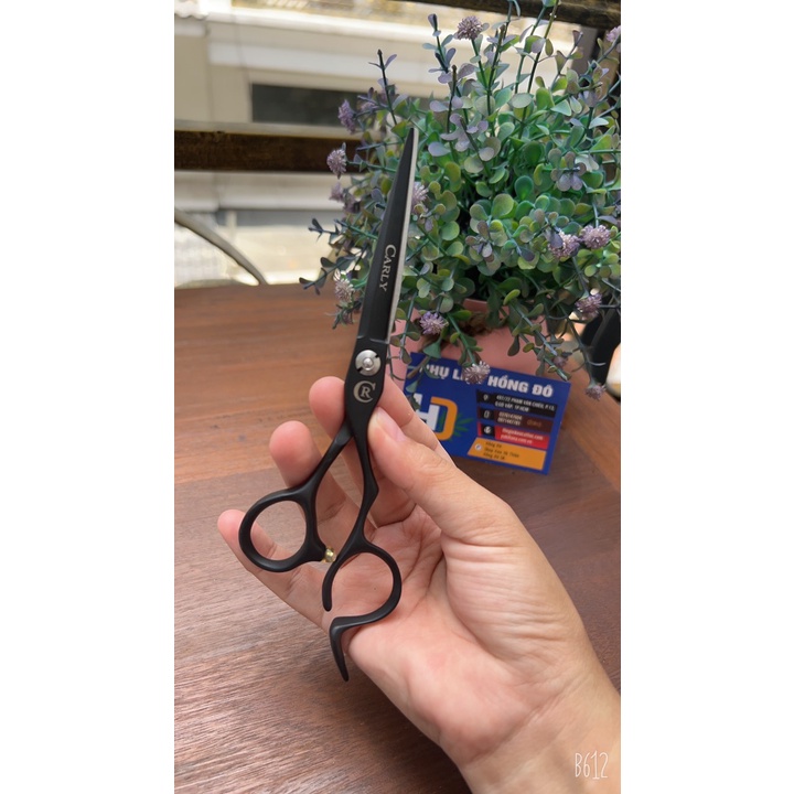 Kéo cắt tóc đen carly