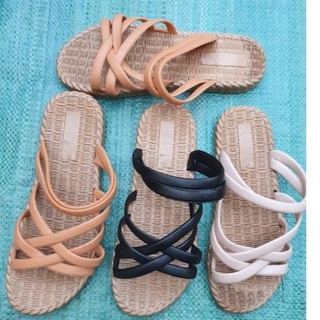 Dép sandal nhựa nữ đế bằng