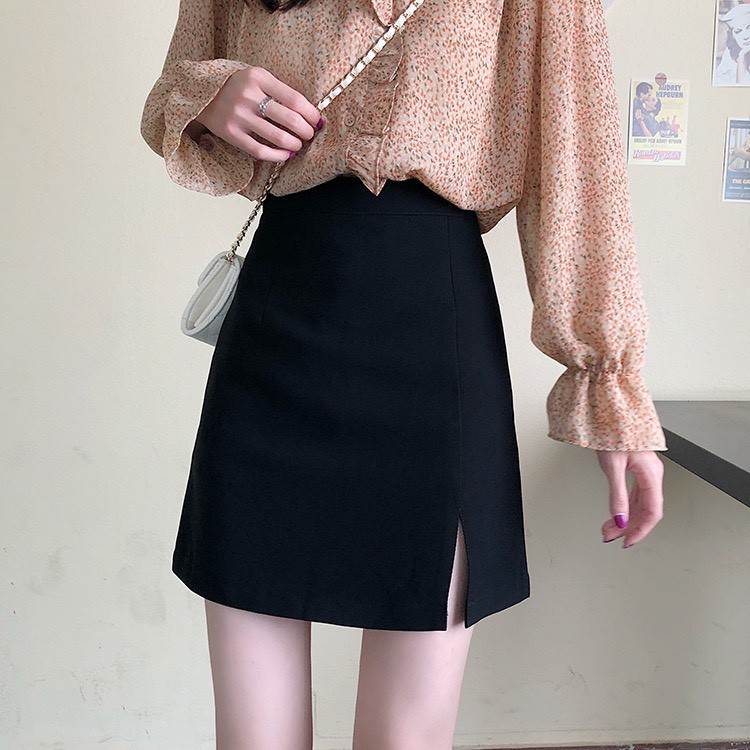 V06 - VÁY BIGSIZE ĐEN NGẮN XẺ FORM CHỮ A | BigBuy360 - bigbuy360.vn