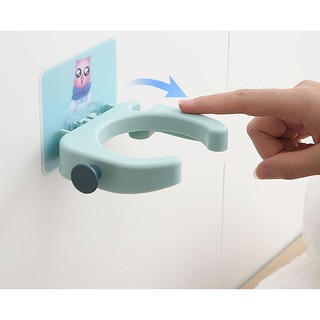 Giá treo máy sấy tóc tiện dụng.