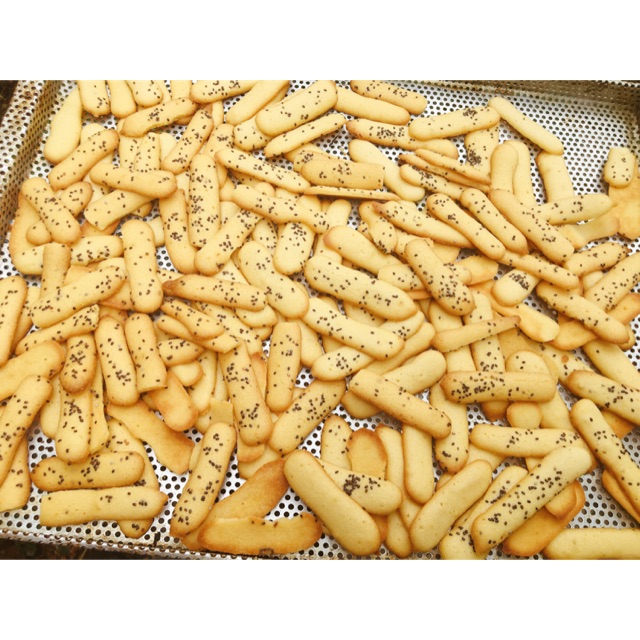 Bánh Cookie lưỡi mèo hạt chia