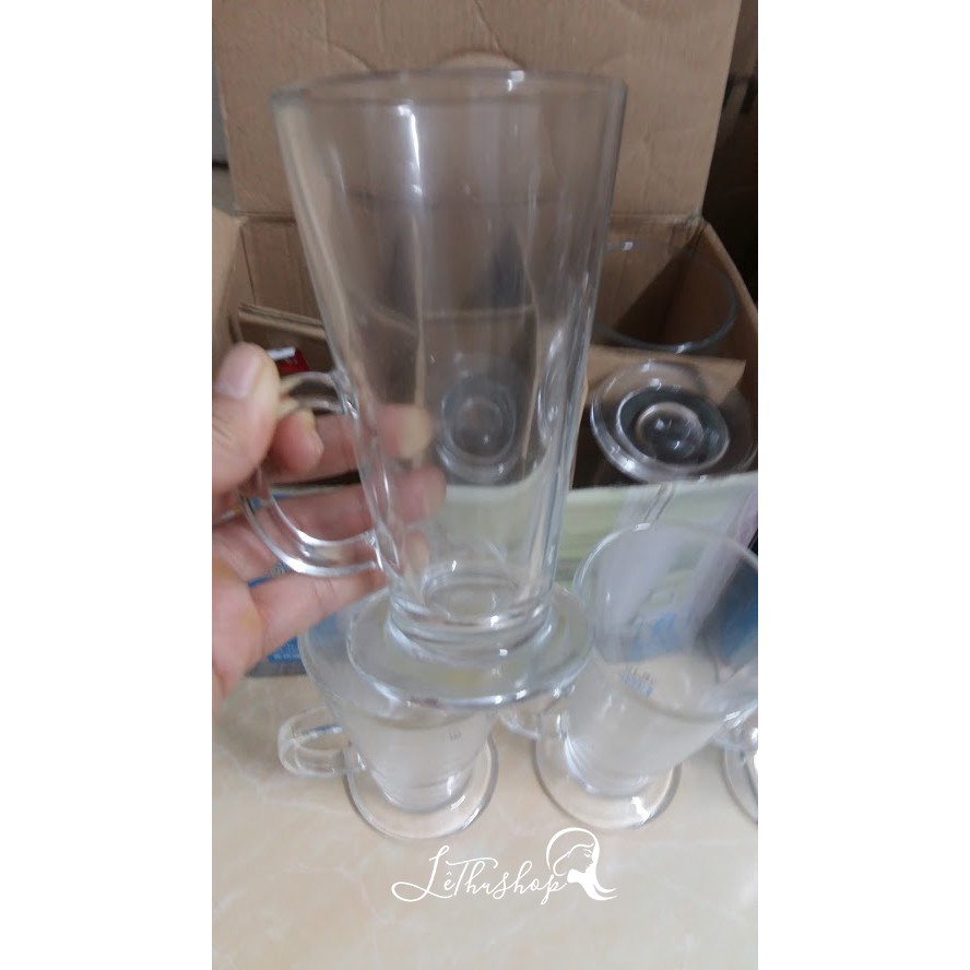 Cốc sinh tố có quai