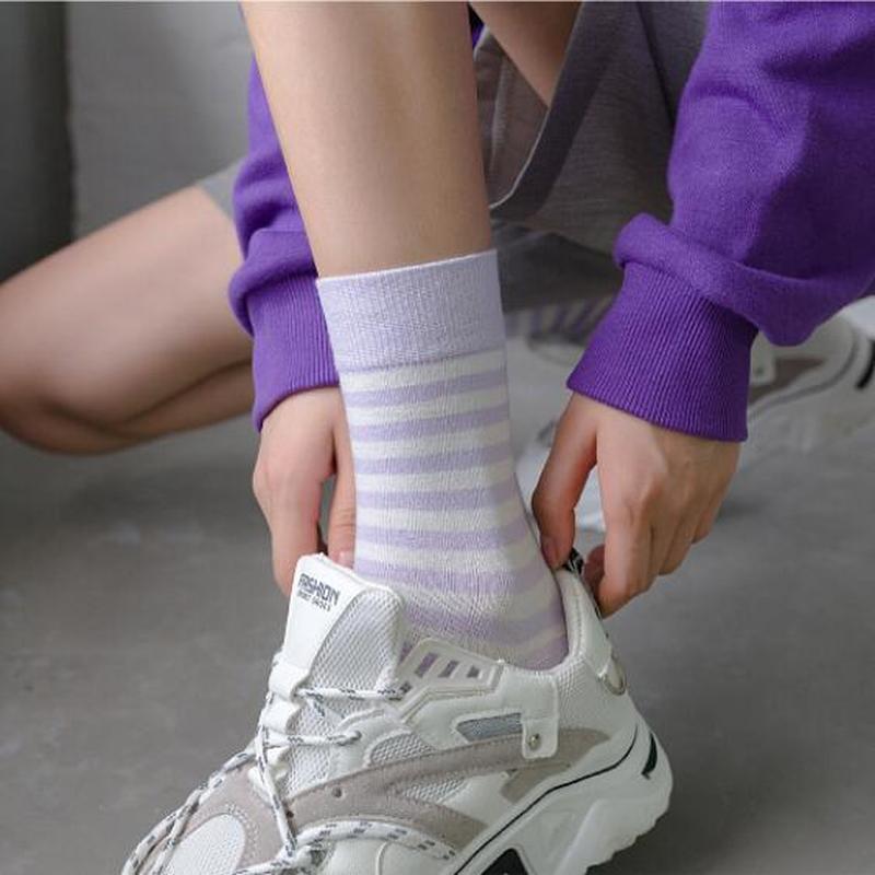 Đôi vớ cotton dài màu tím họa tiết kẻ sọc/caro thời trang cho nữ