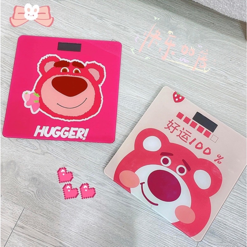 Cân điện tử sức khoẻ hình gấu hồng Lotso- Cân hình gấu dâu LOSTO theo dõi cân nặng gia đình chính xác cao tặng kèm Pin