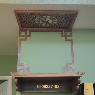 Trang trí bàn thờ chung cư bằng bộ chỉ viền bao quanh cực đẹp