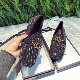 Sale sz 35 giầy slip on đá hàng qc fullbox