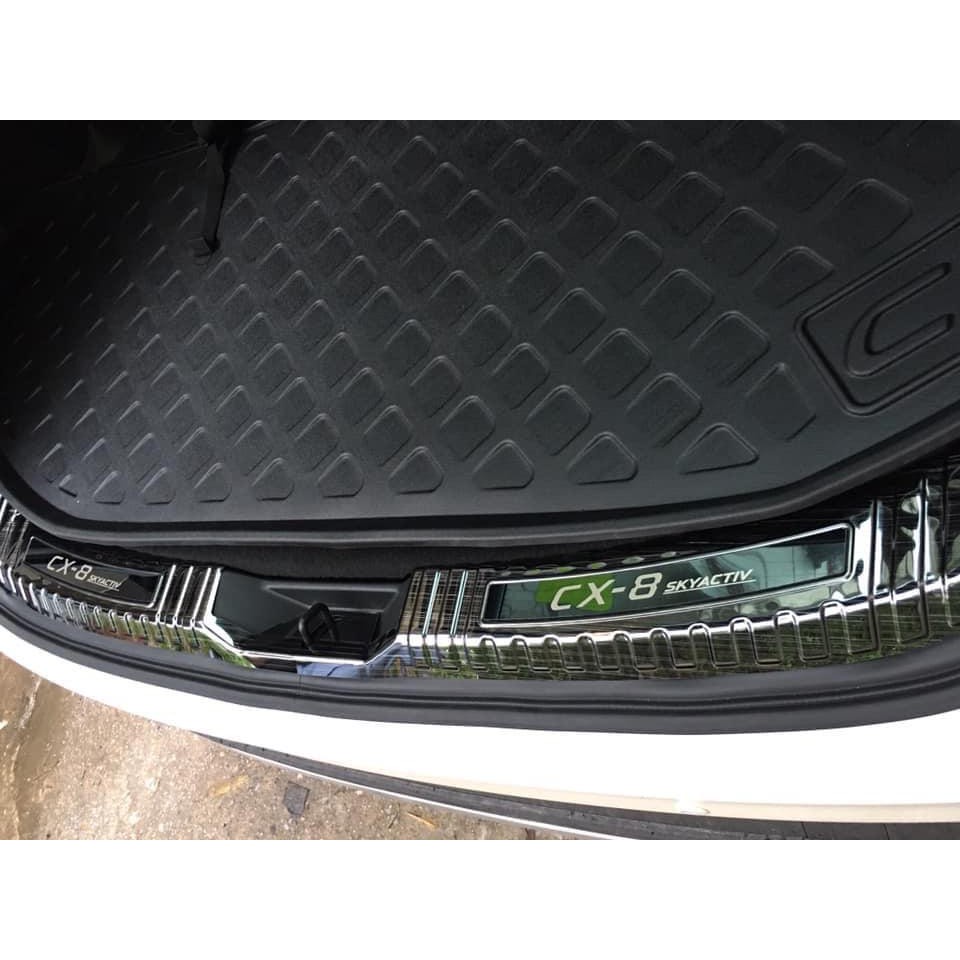 Ốp chống trầy cốp Mazda CX8 2019 - 2021 Titan cao cấp
