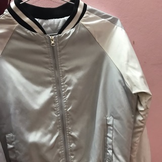 Áo bomber xám trắng
